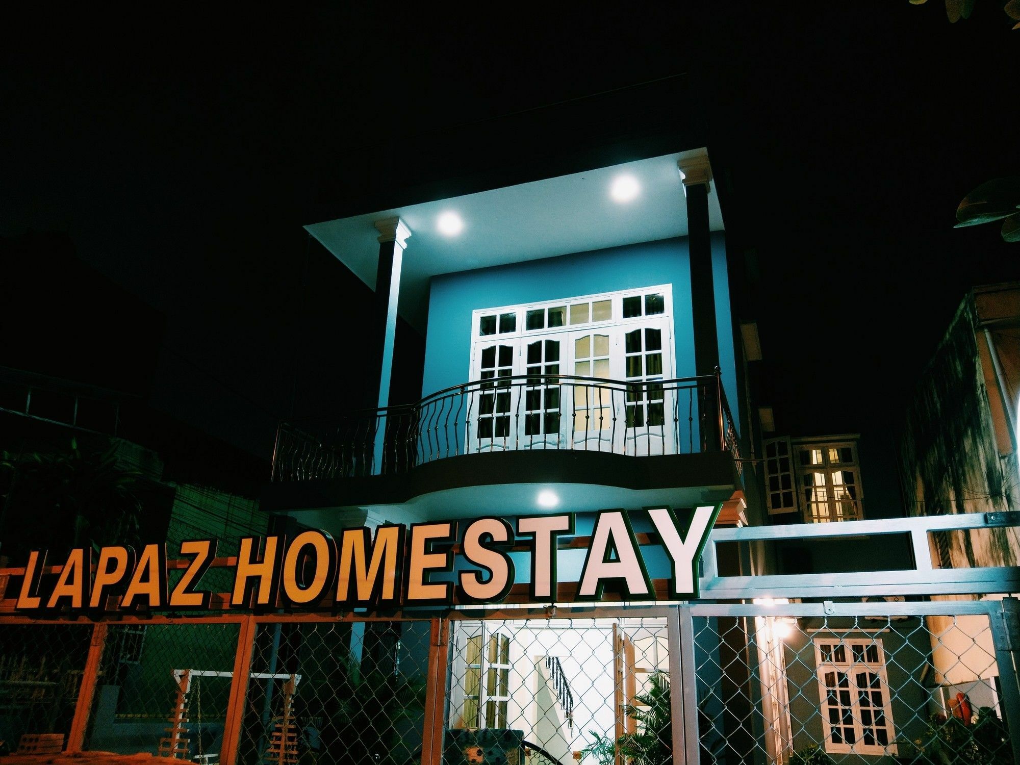 Lapaz Homestay Дананг Экстерьер фото